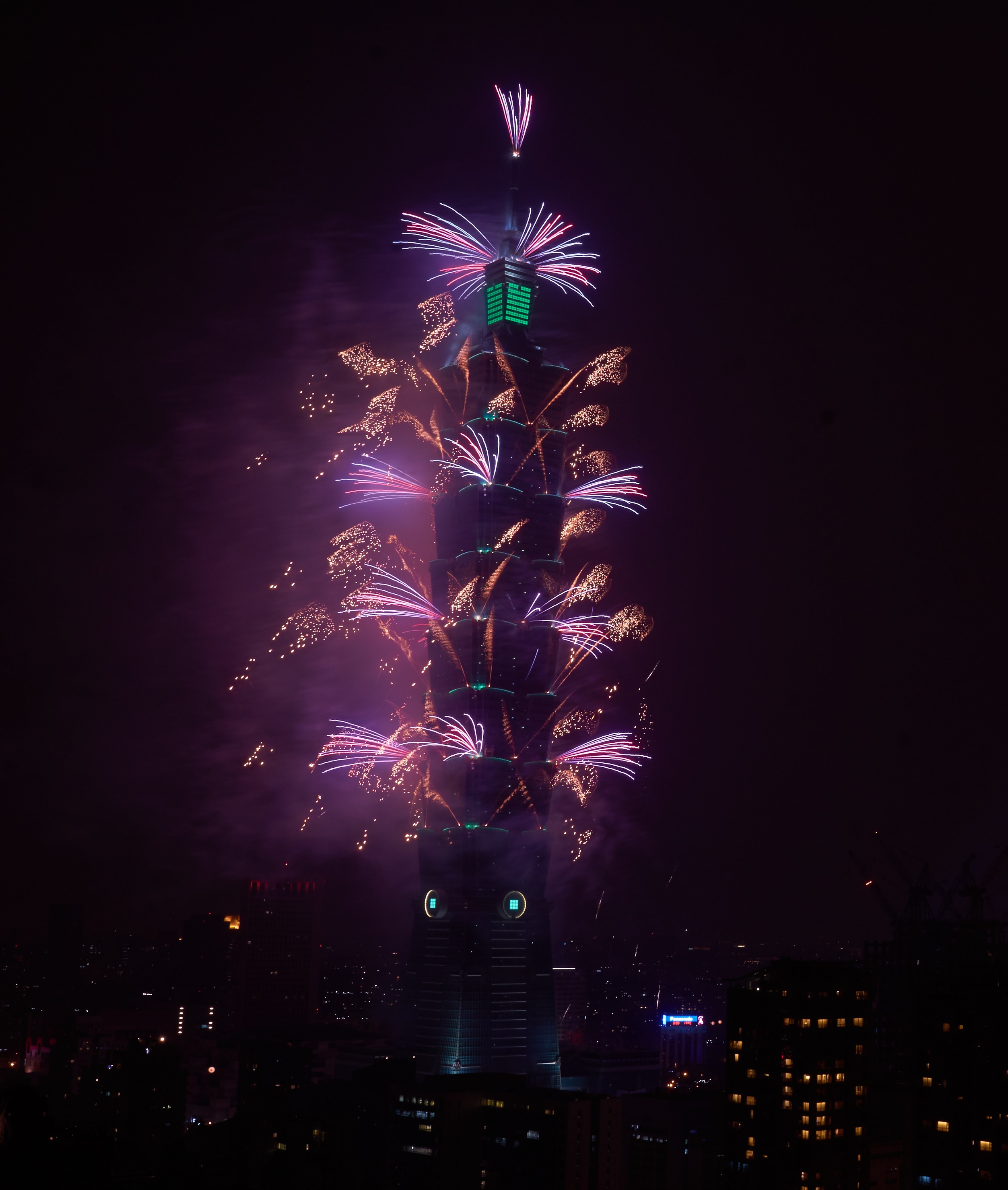 【新聞圖片】飛利(li)浦炤明助力(li)檯(tai)北101打造檯灣綠色地標 (2).jpg